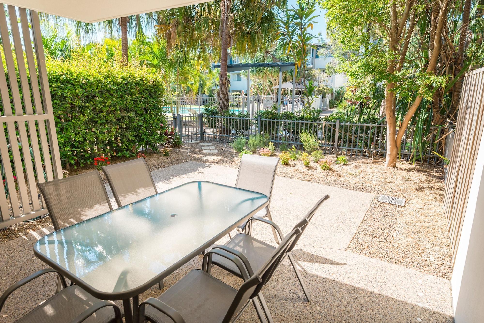 Ramada Encore By Wyndham Whale Cove Hervey Bay Exterior foto