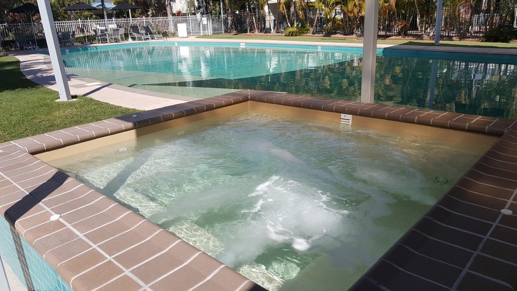 Ramada Encore By Wyndham Whale Cove Hervey Bay Exterior foto